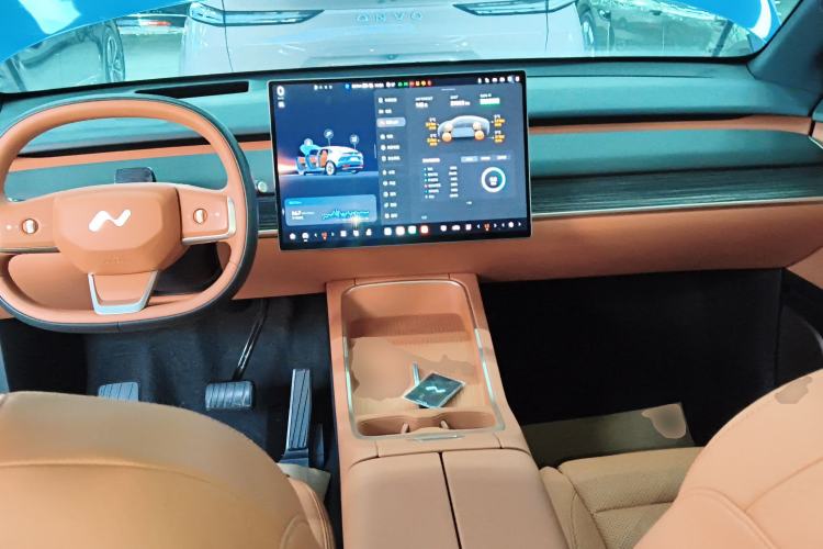 Used ONVO L60 2024 85 kWh Rear-Drive Version
