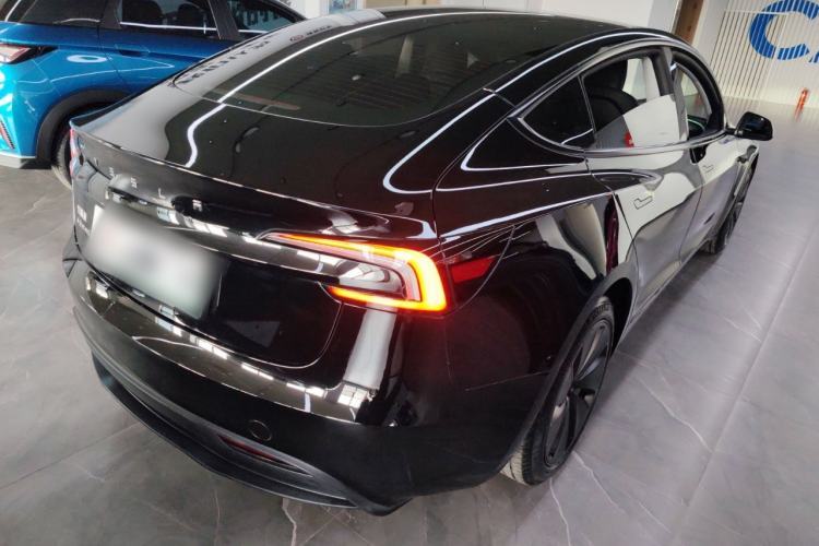 Used Tesla Model 3 2023 Rear-Wheel-Drive Version