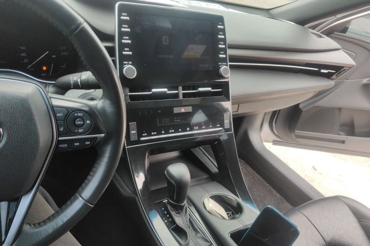 Used Toyota Avalon 2019 2.0L Luxury Edition China VI Standard
