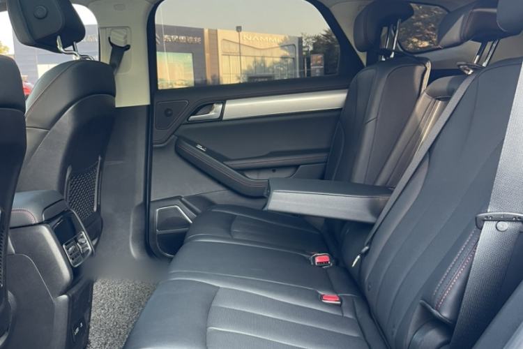 Used BYD Tang New Energy 2018 DM 2.0T All-Wheel Drive Smart Connect Innovation Model 5 Seats China V Emission Standard
