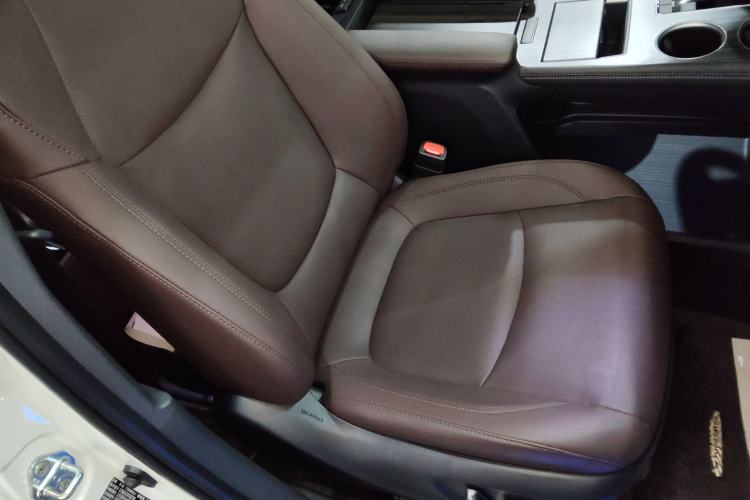 Used Toyota Sienna 2021 2.5L Hybrid Platinum Edition
