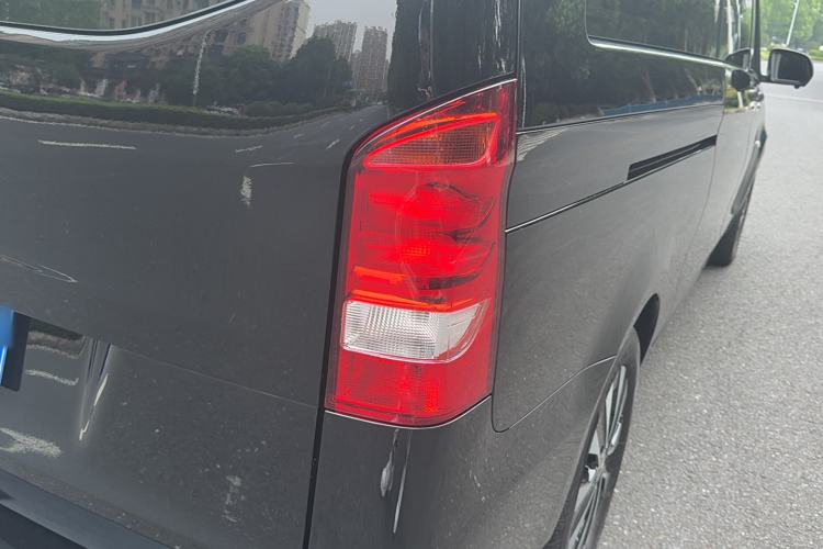 Used Mercedes-Benz Vito 2021 2.0T Elite Version 7 Seats
