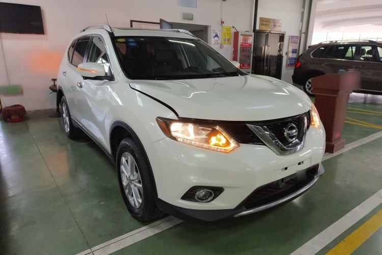 Used Nissan X-Trail 2015 2.0L CVT Comfort MAX Edition 2WD