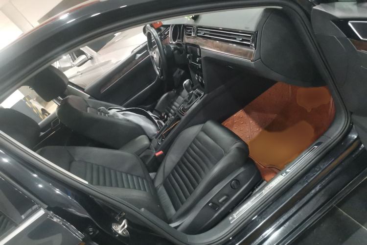 Used Volkswagen Magotan 2019 330TSI DSG Leading Model China VI Standard