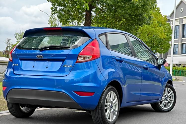 Used Ford Fiesta 2013 Hatchback 1.5L Automatic Fashion Edition