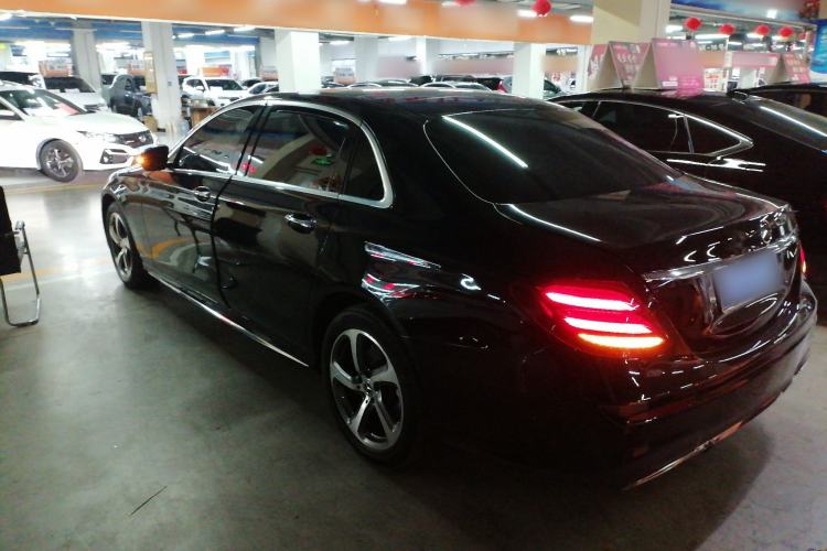 Used Mercedes-Benz E-Class 2019 E 200 L Sport 4MATIC
