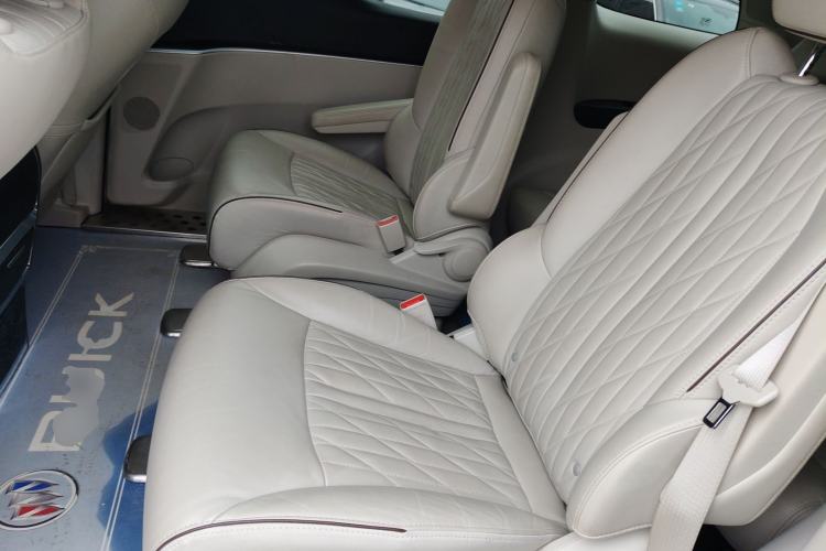 Used Buick GL8 2022 Land Business Class 652T Luxury Model
