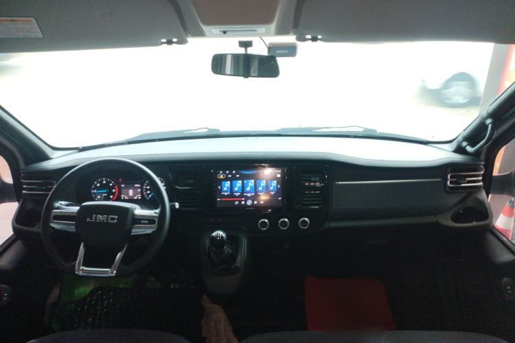 Used JMC Fushun 2022 2.0T Manual Multi-Function Passenger Vehicle Short Wheelbase Mid-Height Roof 6-Seater