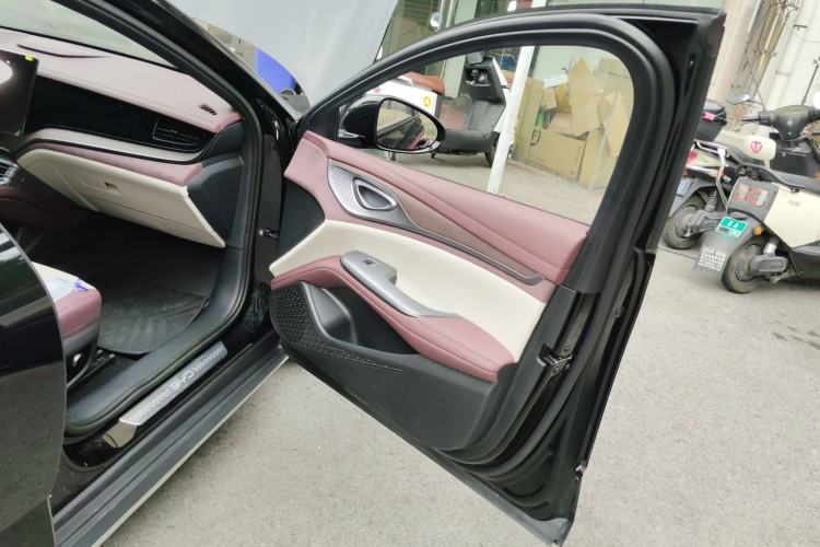 Used BYD Seal 2023 DM-i 1.5L 121km Prestige Model
