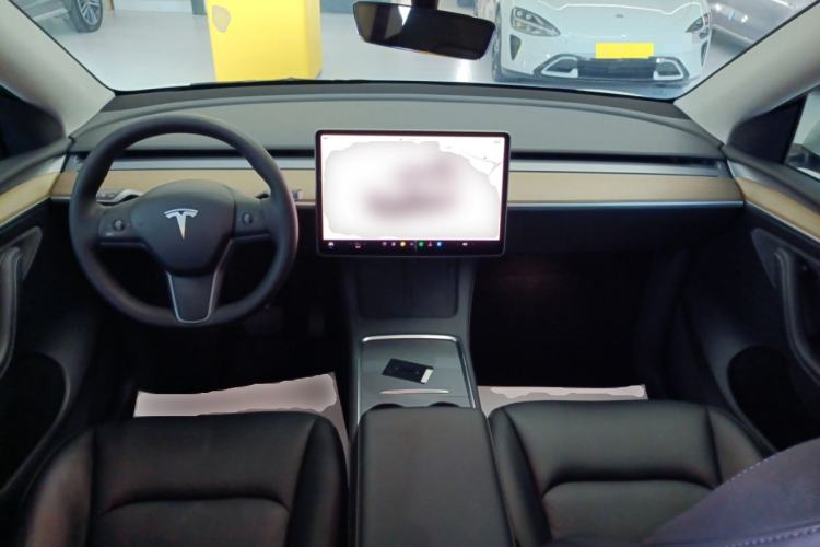 Used Tesla Model Y 2022 Rear-Wheel-Drive Version
