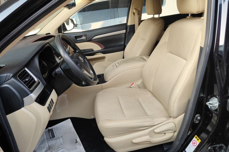 Used Toyota Highlander 2015 2.0T Two-Wheel Drive Elite Edition 7 Seats
