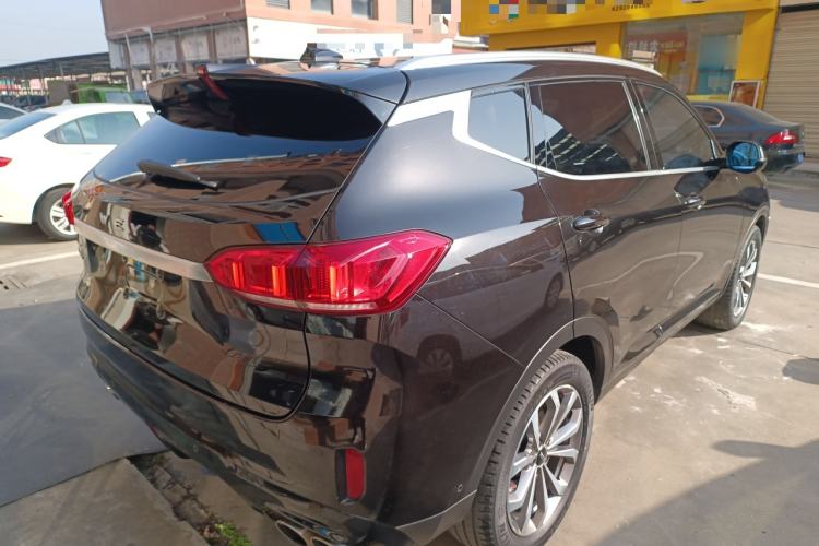 Used Wey VV6 2018 2.0T Two-Wheel Drive Flagship Version China V Standard
