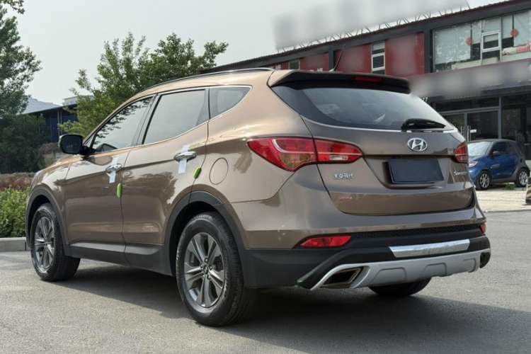 Used Hyundai Santa Fe 2013 2.4L Automatic Two-Wheel Drive Smart Version
