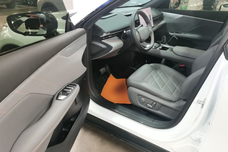 Used  S05 2024 510Max Pure Electric Version
