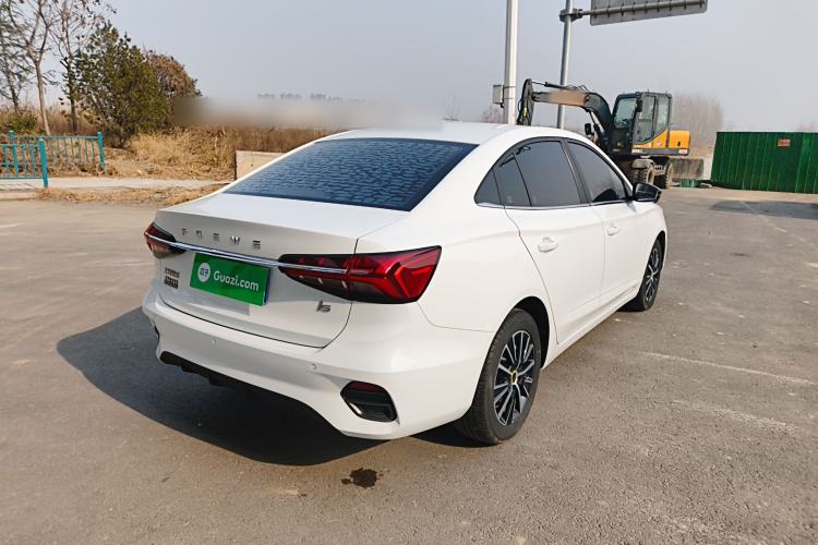 Used Roewe i5 2021 1.5L CVT Diamond Edition
