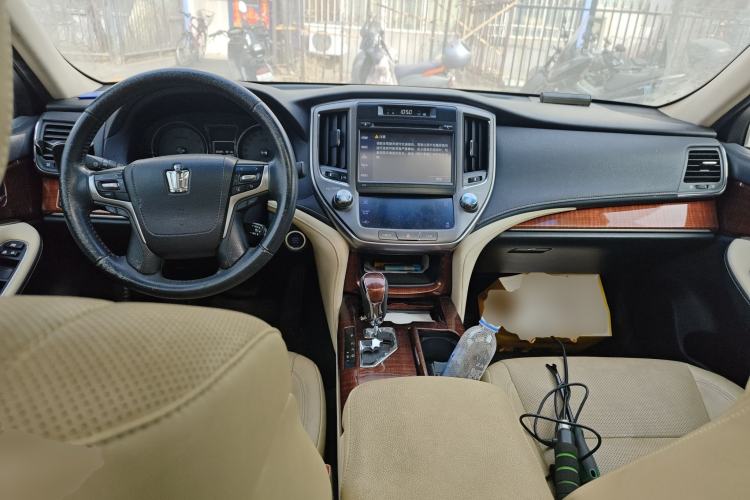 Used Toyota Crown 2015 2.0T Fashion Edition
