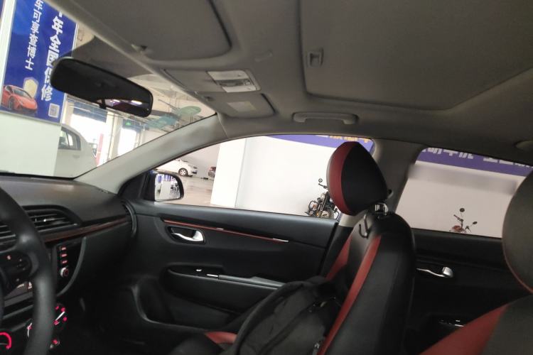 Used Kia KX Cross 2017 1.4L AT GLS
