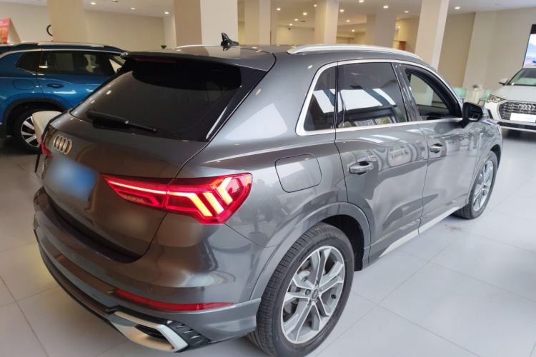 Used Audi Q3 2024 40 TFSI Fashion Dynamic Model