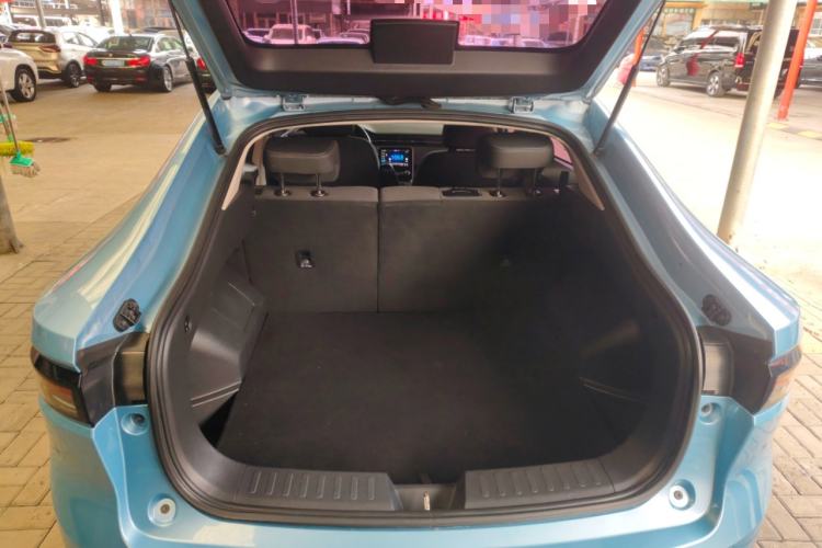 Used ORA iQ 2018 Smart Connectivity Model