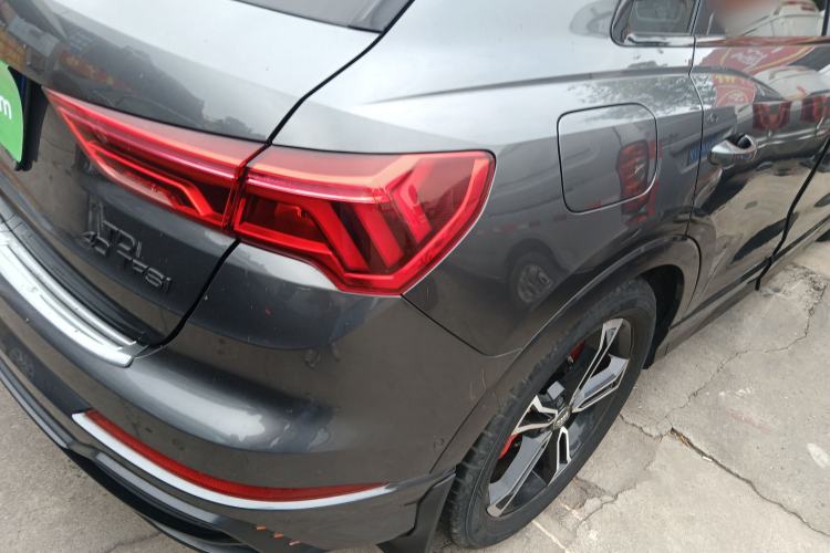 Used Audi Q3 2021 40 TFSI Fashion Dynamic Model
