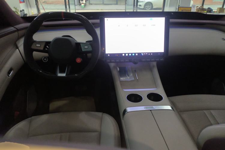 Used  YU7 2025 Ultra-Long Range High-Performance All-Wheel-Drive Max Edition