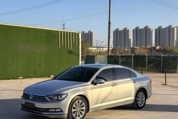 Used Volkswagen Magotan 2018 330TSI DSG Advanced Model
