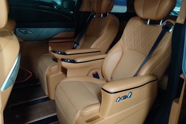 Used Wey Gaoshan 2025 Four-Wheel Drive Alpine 8
