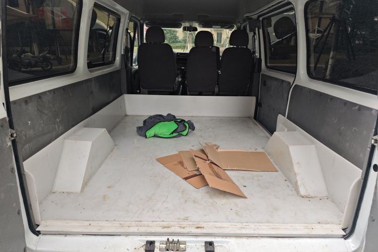 Used JMC Transit 2019 2.8T Commercial Version Short Wheelbase Mid-Roof 6-Seater China VI JX493