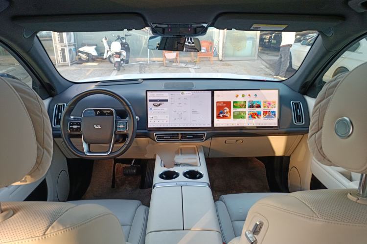 Used Li Auto L7 2023 Pro Model
