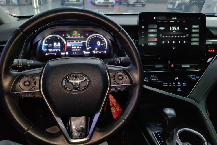 Used Toyota Camry 2021 2.5G Luxury Edition
