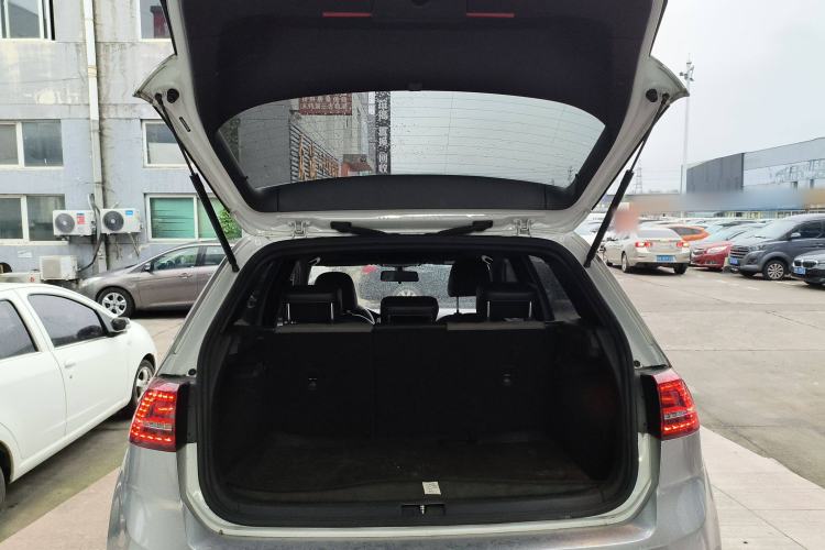 Used Volkswagen Golf 2016 1.4TSI Automatic R-Line