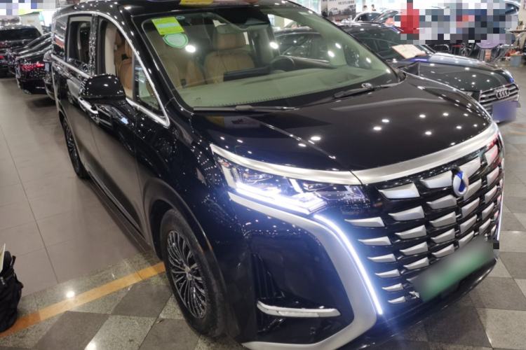 Used Denza D9 2022 DM-i 970 Four-Wheel Drive Flagship Model