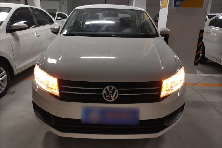 Used Volkswagen Santana 2016 1.6L Manual Fashion Edition
