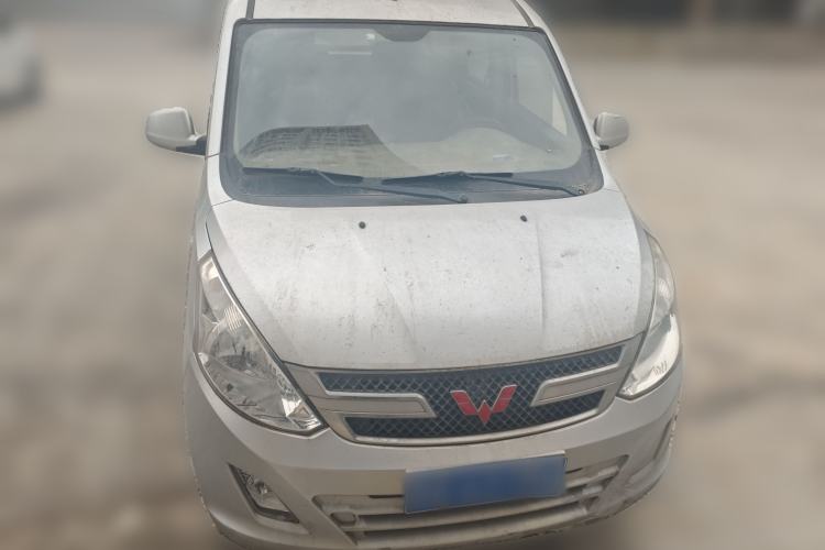 Used Wuling Rongguang V 2018 1.5L Standard Version
