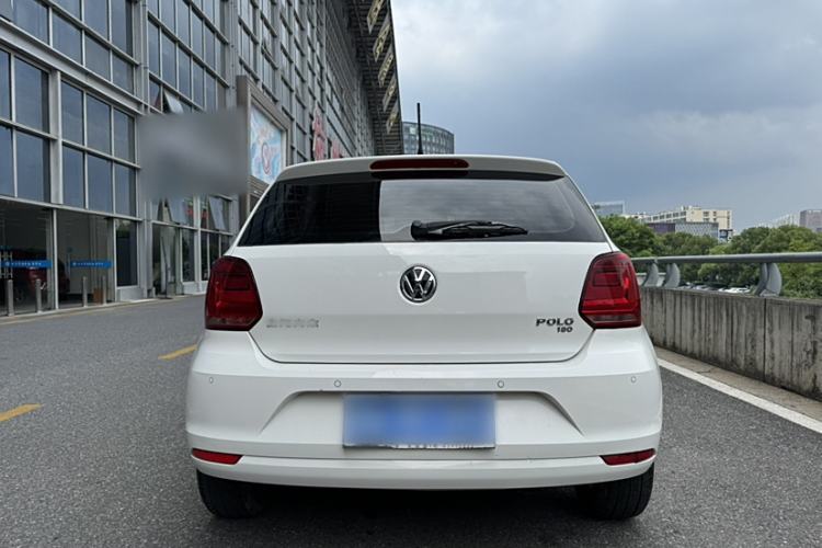 Used Volkswagen Polo 2016 1.6L Automatic Comfort Model
