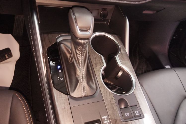 Used Toyota Crown Land Cruiser 2024 2.5L HEV Four-Wheel Drive Premium Edition
