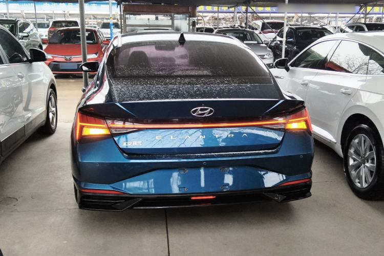 Used Hyundai Elantra 2021 1.5L CVT LUX Prestige Edition
