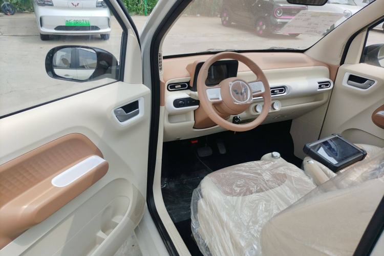 Used Wuling Hongguang MINIEV 2024 3rd Generation 215km Youth Edition
