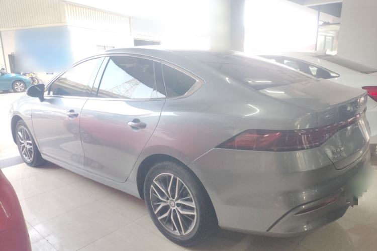 Used BYD Qin PLUS 2021 EV 400KM Luxury Model
