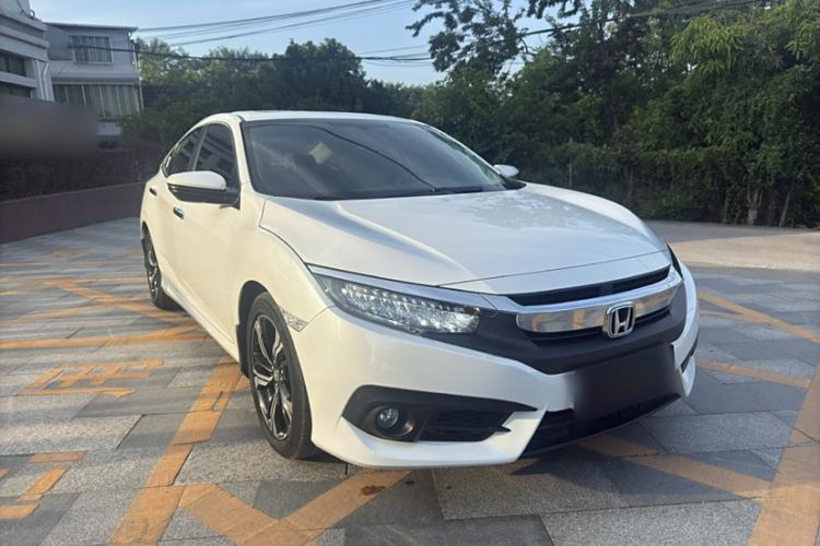 Used Honda Civic 2016 220TURBO CVT Prestige Edition
