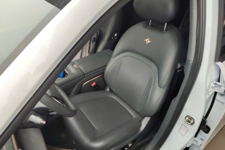 Used  eπ008 2025 636Max Rui Edition 6-Seater