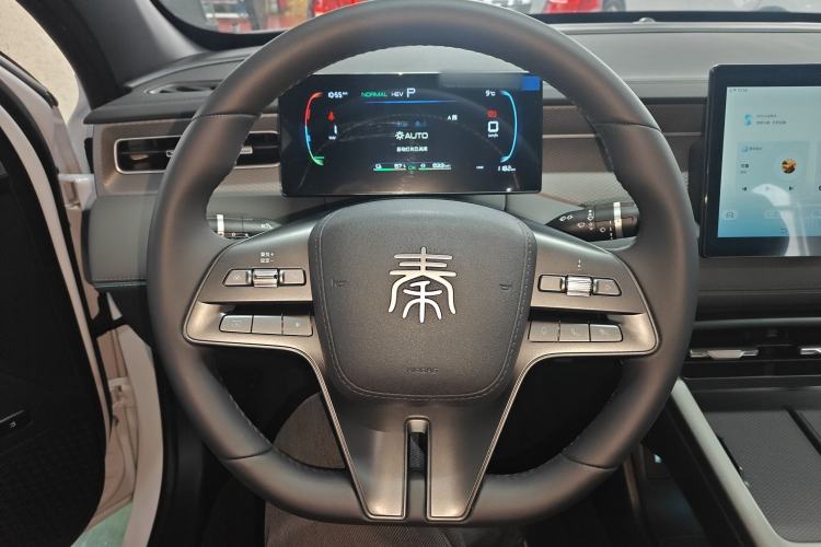 Used BYD Qin PLUS 2025 DM-i Smart Drive 55KM Leading Model
