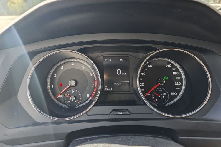 Used Volkswagen Tiguan L 2019 330TSI Automatic Two-Wheel Drive Luxury Edition China V Standard
