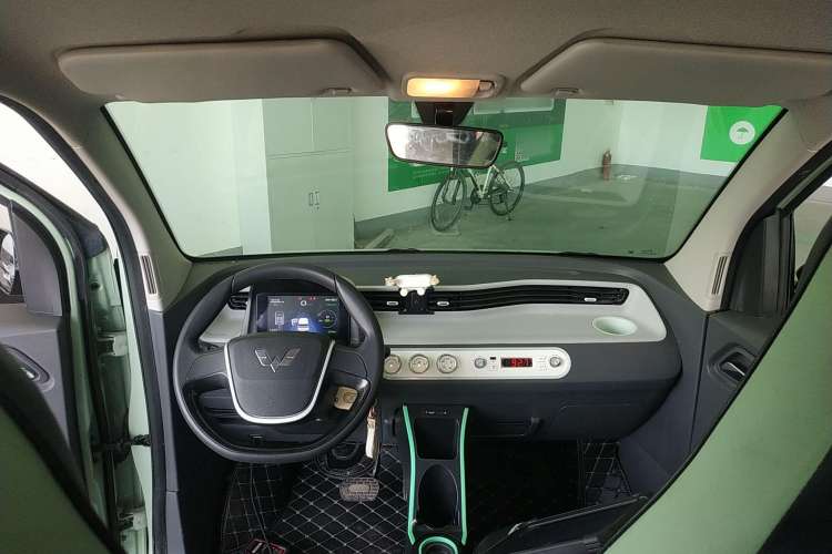 Used Wuling Hongguang MINIEV 2022 Macaron Premium Model – Lithium Iron Phosphate