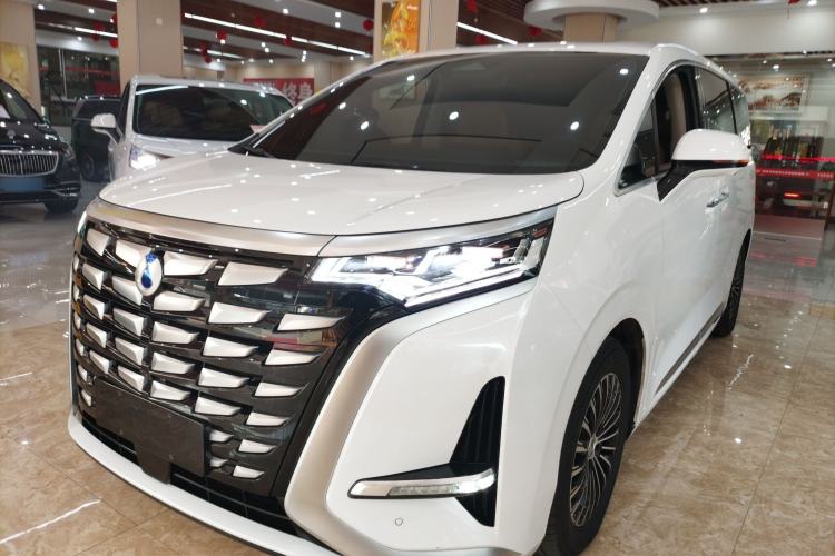 Used Denza D9 2022 DM-i 1040 Prestige Model