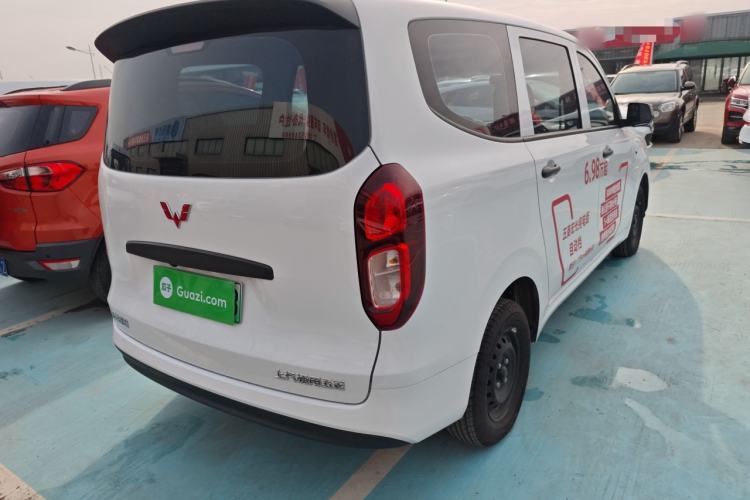 Used Wuling Hongguang New Energy 2024 All-Electric Model 300KM Standard Version
