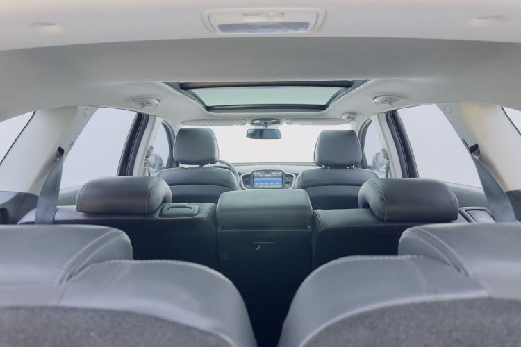 Used Kia Sorento 2016 Sorento L 2.4L Gasoline 4WD Custom Edition 7 Seats Emission Standard China V
