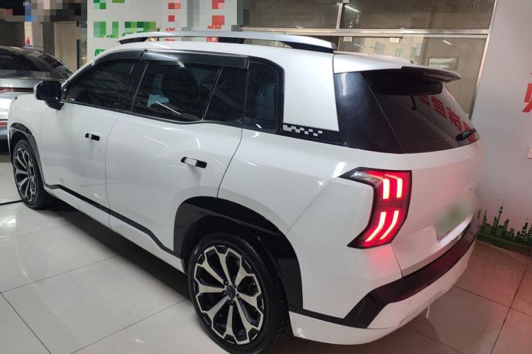 Used AION V 2024 Aion Tyrannosaurus 650 Smart Luxury Edition
