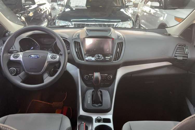 Used Ford Kuga 2015 1.5L GTDi Two-Wheel-Drive Comfort Model
