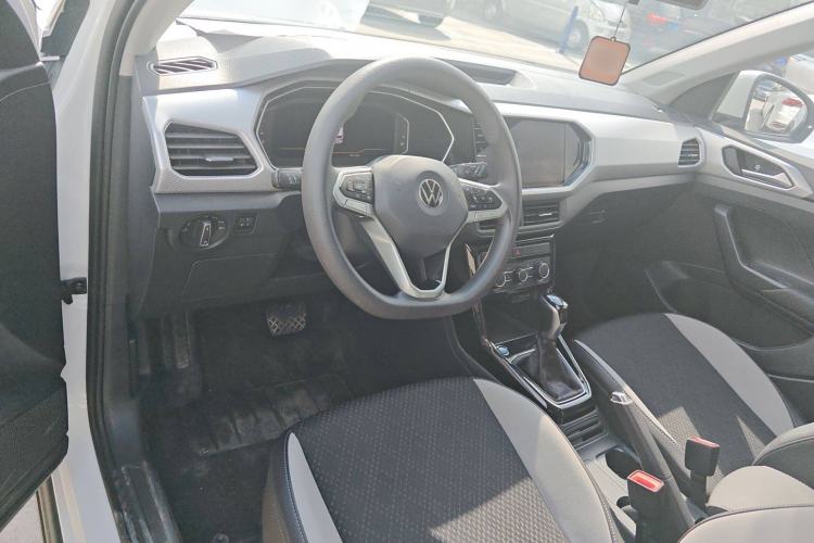 Used Volkswagen Tacqua 2021 200TSI DSG JoyConnect Edition